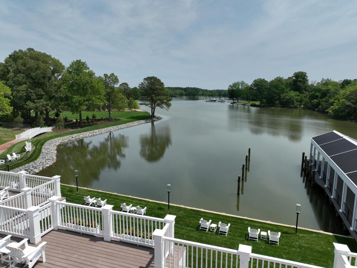 The Oaks Waterfront Hotel Saint Michaels Exterior photo