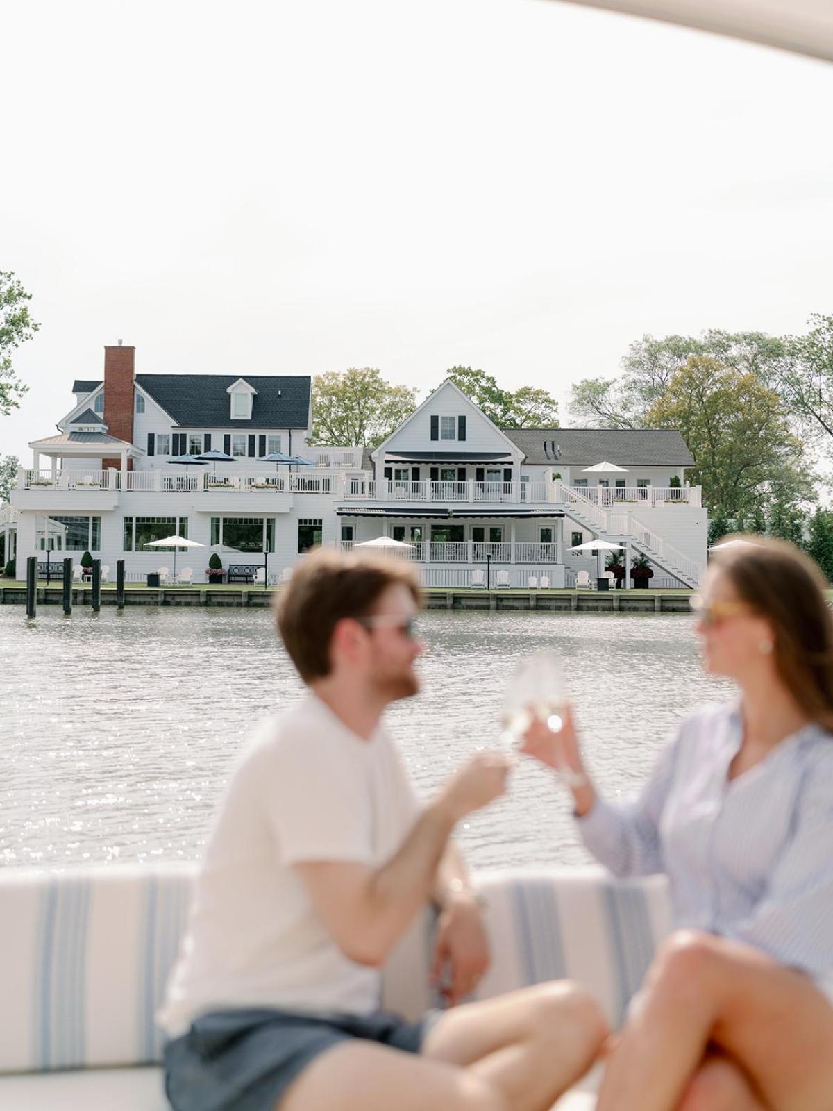 The Oaks Waterfront Hotel Saint Michaels Exterior photo